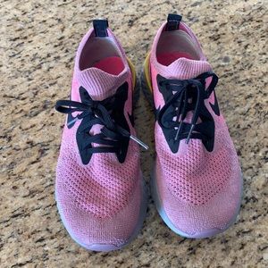 Women’s Nike sneakers